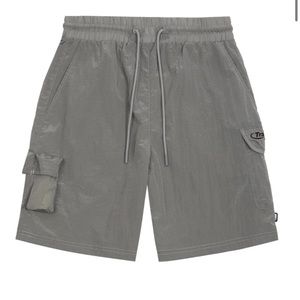 Trapstar grey hyperdrive shorts. Have receipt and everything. Size Medium